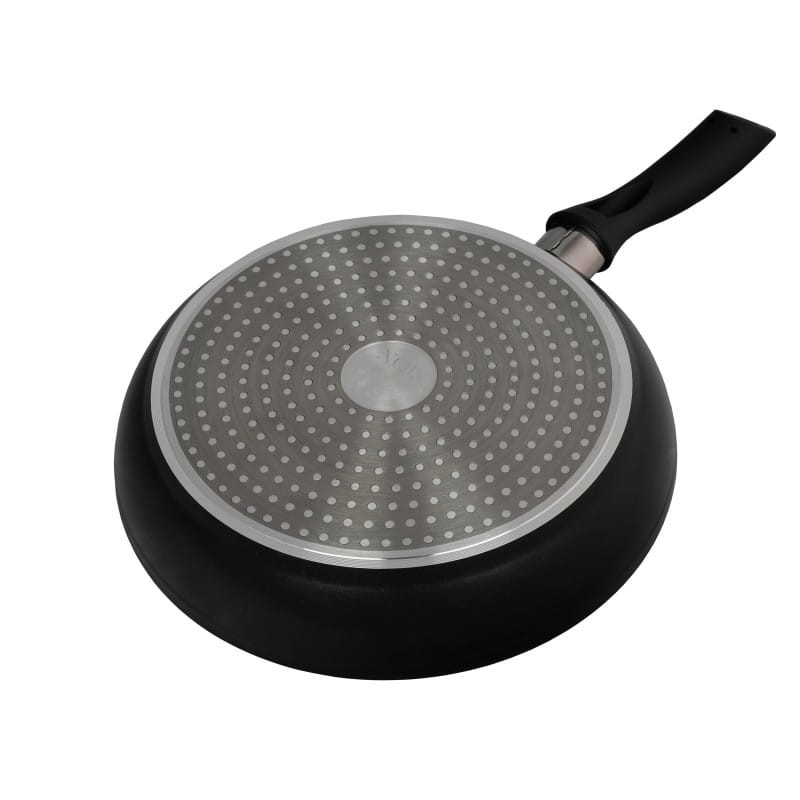 patelnia-salto-22cm-z-powloka-nieprzywierajaca-greblon-c-3-nois.jpg