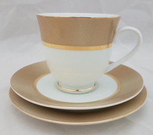 opal gold filiżanka.jpg